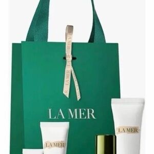 La Mer Skincare Set with Green Bag